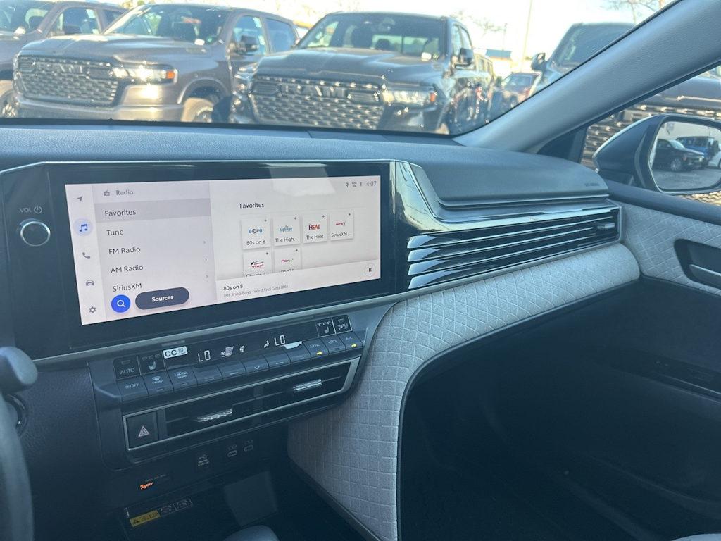 Thumbnail: 2025 Toyota Camry - 39