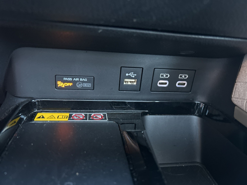 Thumbnail: 2025 Toyota Camry - 38