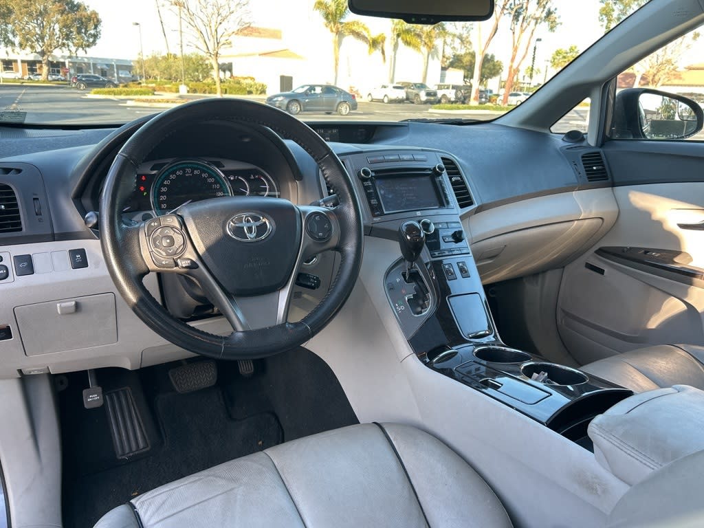 2013 Toyota Venza XLE 9