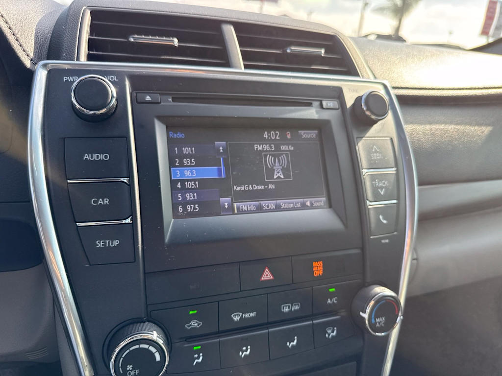 Thumbnail: 2015 Toyota Camry - 4