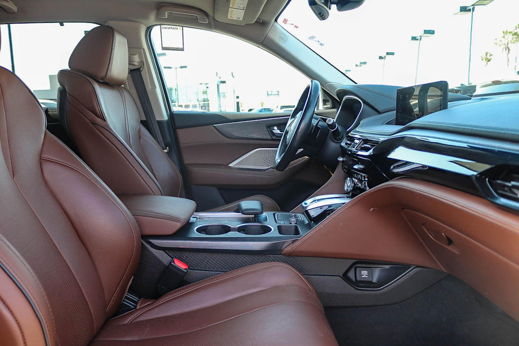 Thumbnail: 2023 Acura MDX - 9