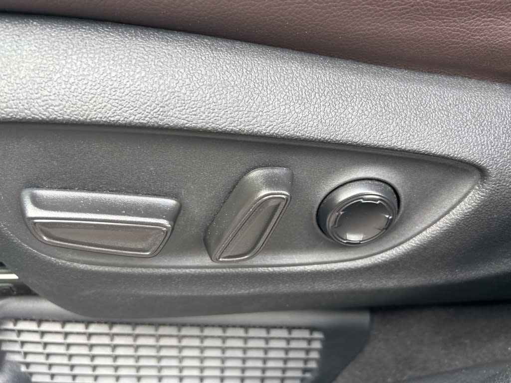 Thumbnail: 2024 Toyota Sienna - 37