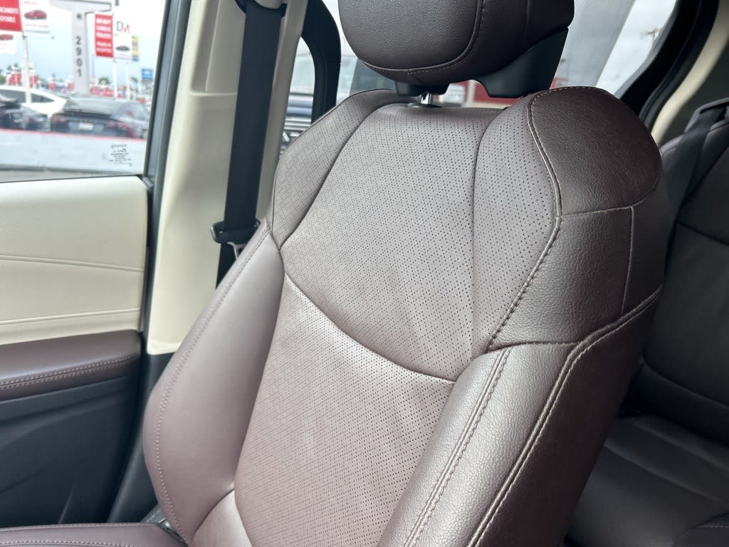 Thumbnail: 2024 Toyota Sienna - 44