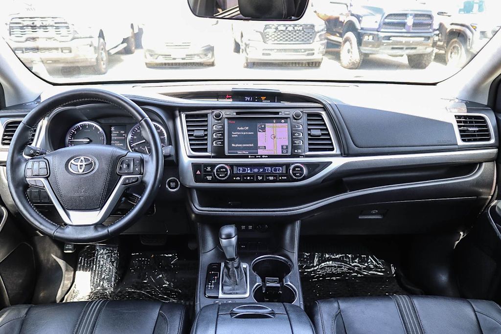 Thumbnail: 2018 Toyota Highlander - 2