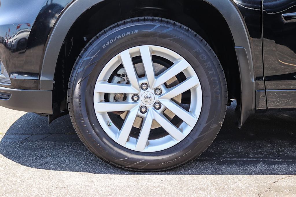Thumbnail: 2015 Toyota Highlander - 6