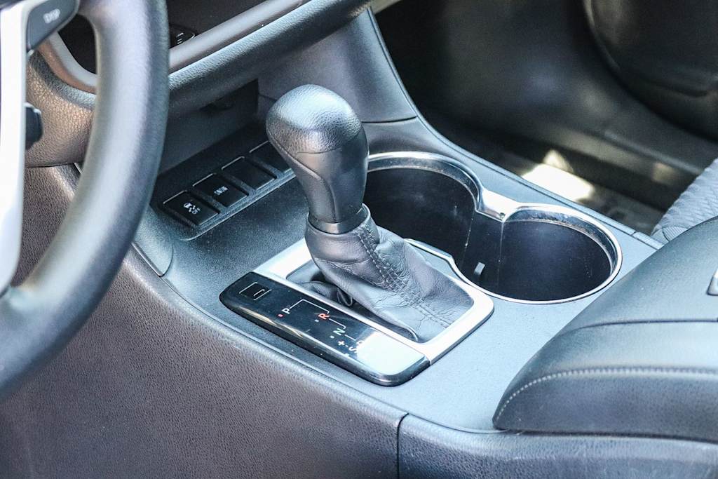 Thumbnail: 2015 Toyota Highlander - 14