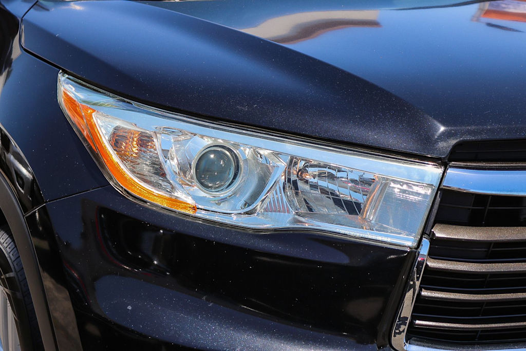 Thumbnail: 2015 Toyota Highlander - 20