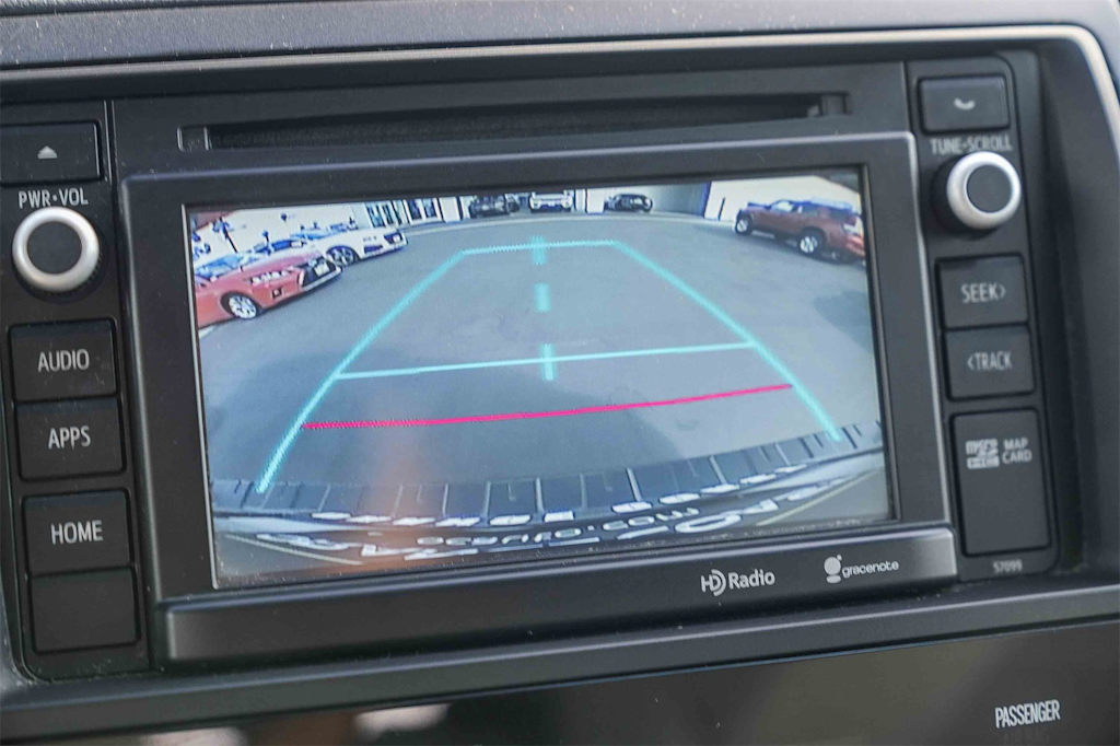 Thumbnail: 2015 Toyota Sequoia - 24