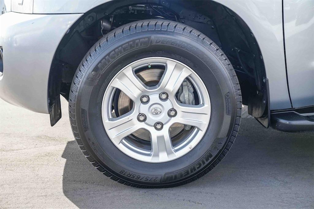 Thumbnail: 2015 Toyota Sequoia - 6