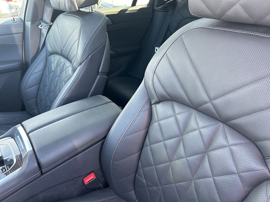 Thumbnail: 2025 BMW X6 - 8