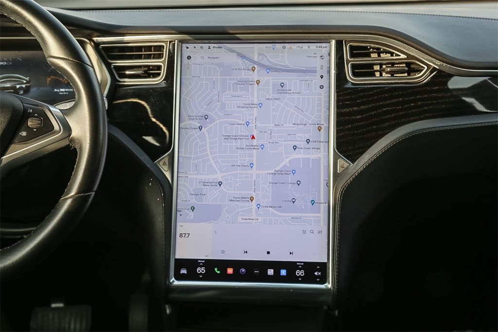 2017 Tesla Model X 90D 11