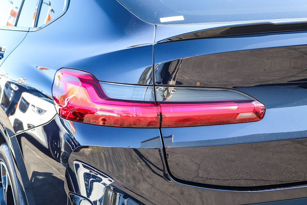 Thumbnail: 2025 BMW X4 - 2