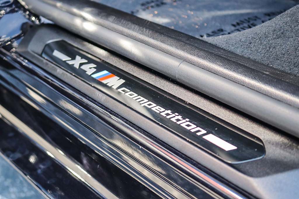 Thumbnail: 2025 BMW X4 - 27