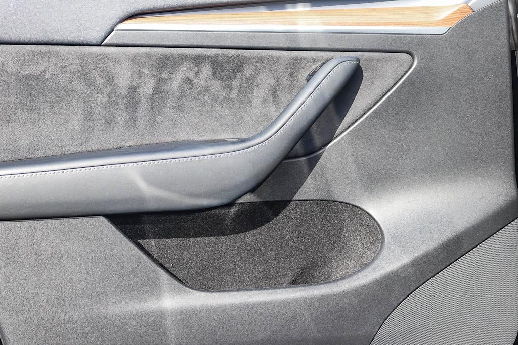 Thumbnail: 2022 Tesla Model Y - 20