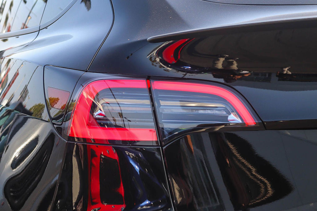 Thumbnail: 2022 Tesla Model Y - 17