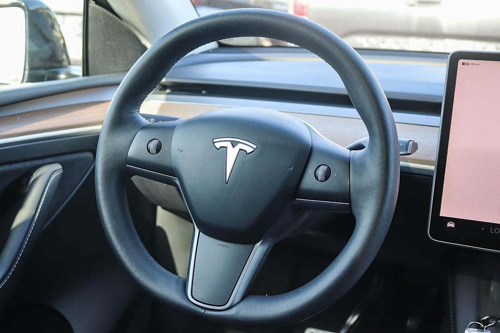 Thumbnail: 2022 Tesla Model Y - 7