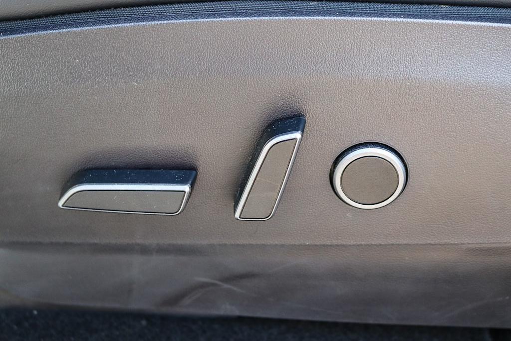 Thumbnail: 2022 Tesla Model Y - 20
