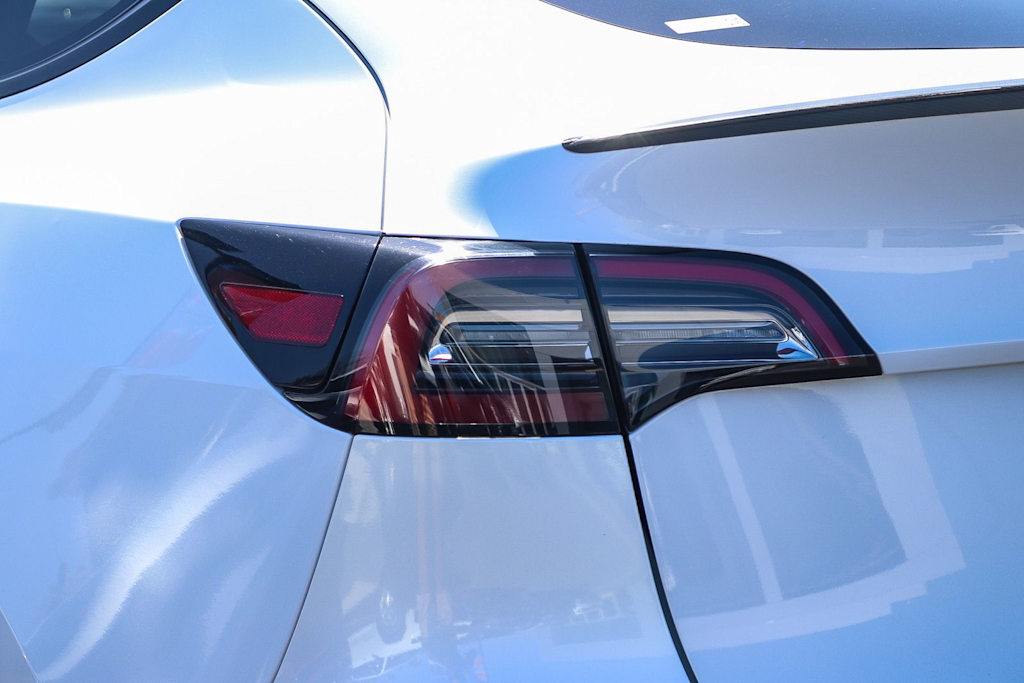 Thumbnail: 2022 Tesla Model Y - 5