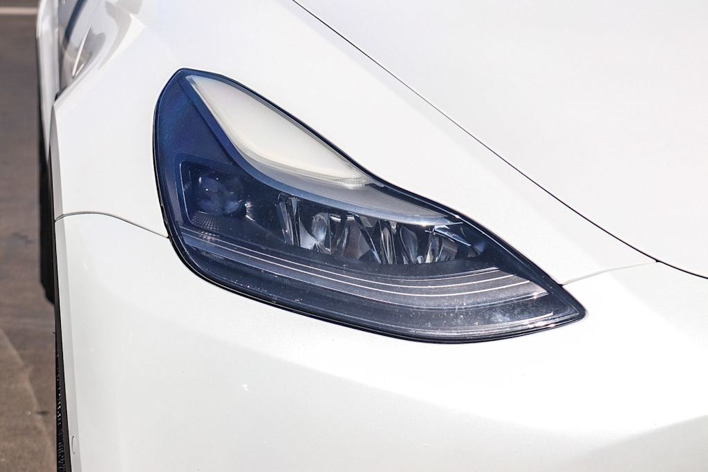 Thumbnail: 2022 Tesla Model Y - 17