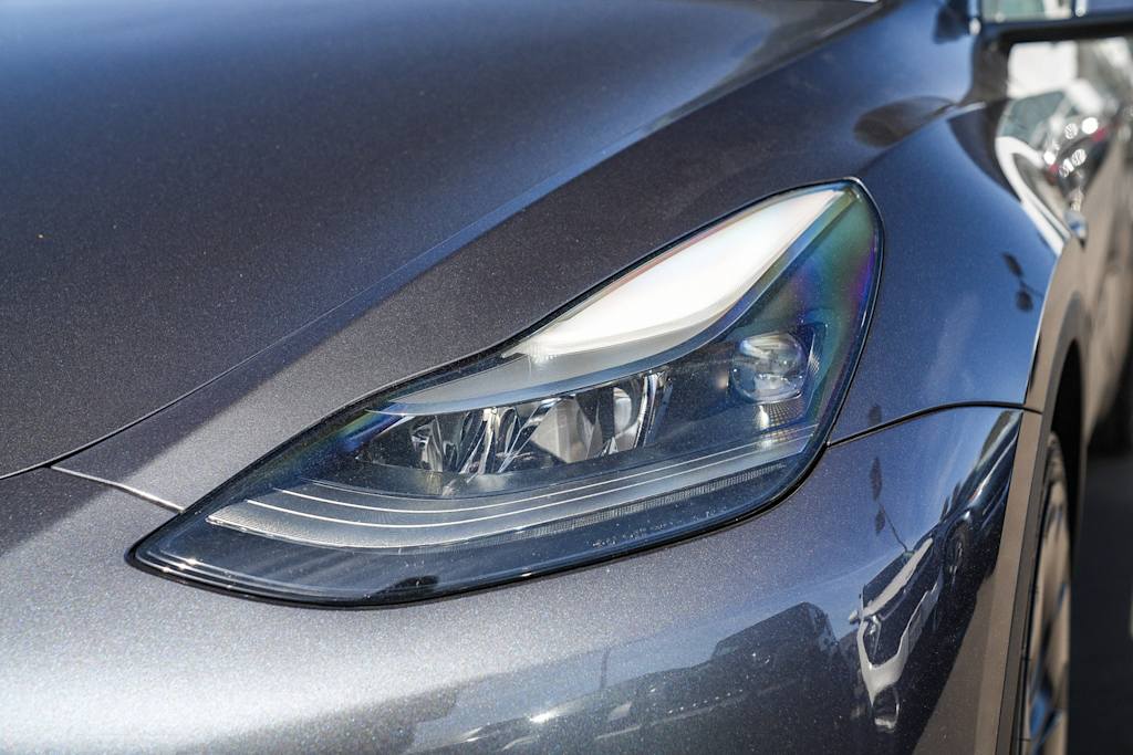 Thumbnail: 2022 Tesla Model Y - 17