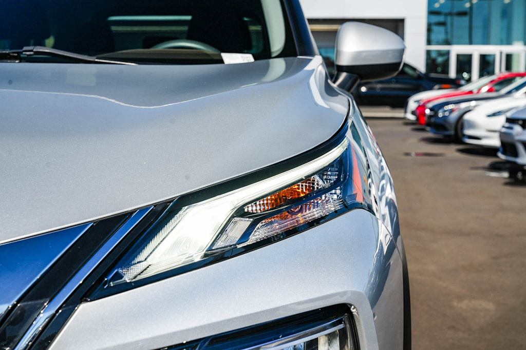 Thumbnail: 2023 Nissan Rogue - 21