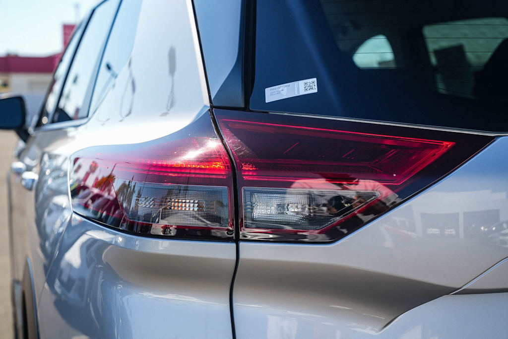 Thumbnail: 2023 Nissan Rogue - 20