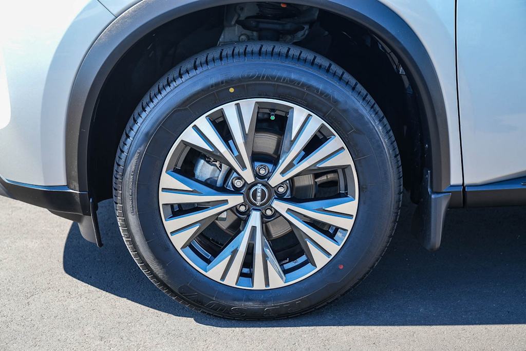 Thumbnail: 2023 Nissan Rogue - 6