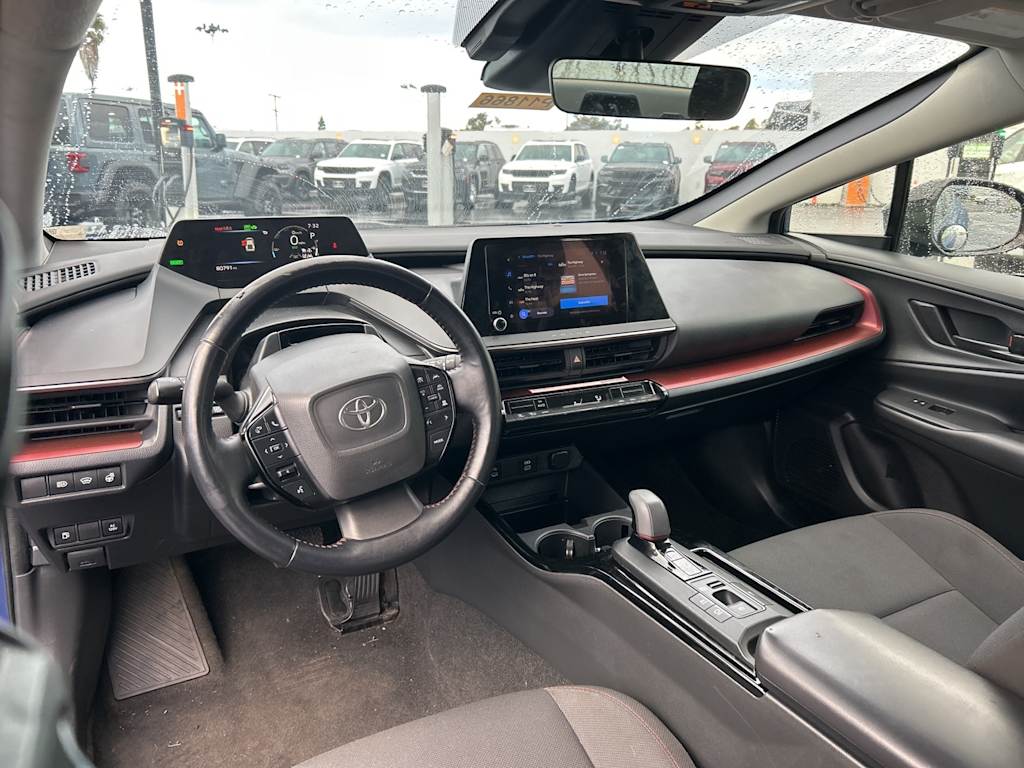 Thumbnail: 2024 Toyota Prius Prime - 9