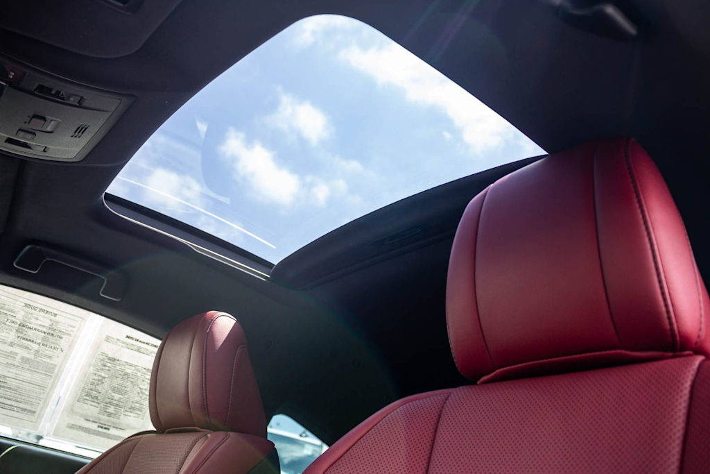 Thumbnail: 2016 Lexus RC - 23
