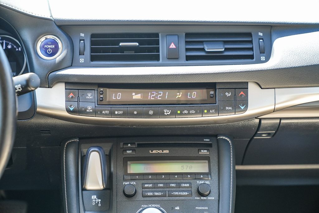 Thumbnail: 2016 Lexus CT - 12
