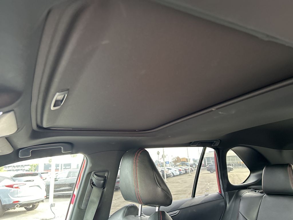 Thumbnail: 2021 Toyota RAV4 - 35