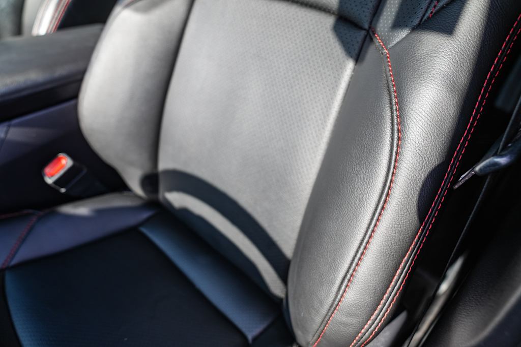 Thumbnail: 2021 Toyota RAV4 - 25