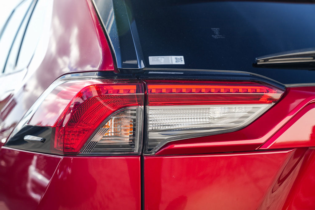 Thumbnail: 2021 Toyota RAV4 - 5