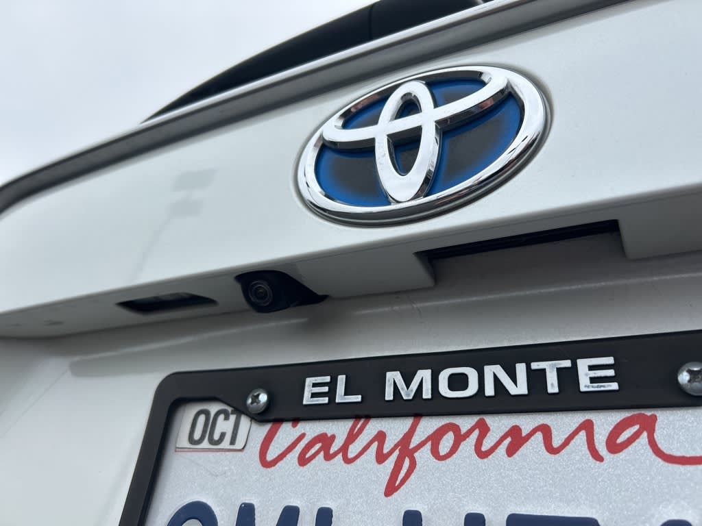 2019 Toyota RAV4 XSE 29