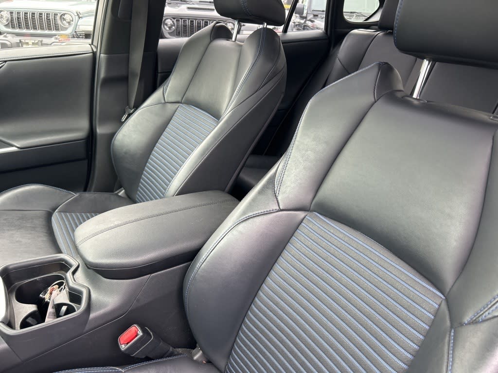 2019 Toyota RAV4 XSE 10