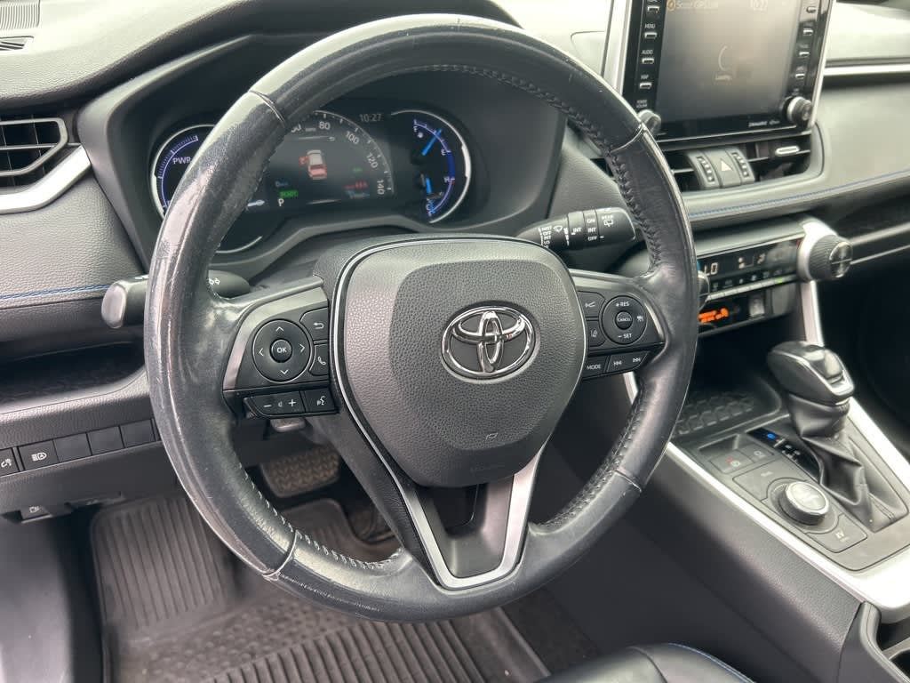 2019 Toyota RAV4 XSE 9