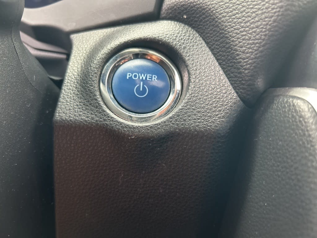 2019 Toyota RAV4 XSE 36