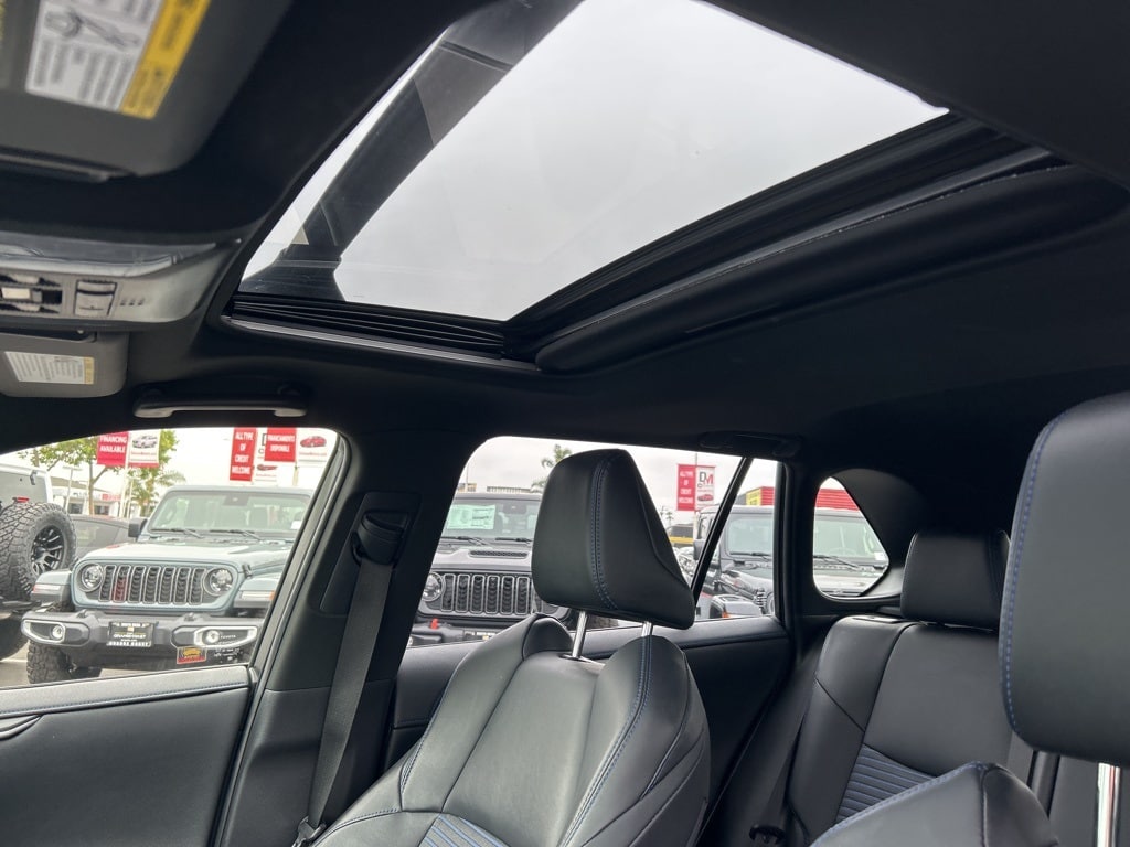 2019 Toyota RAV4 XSE 31