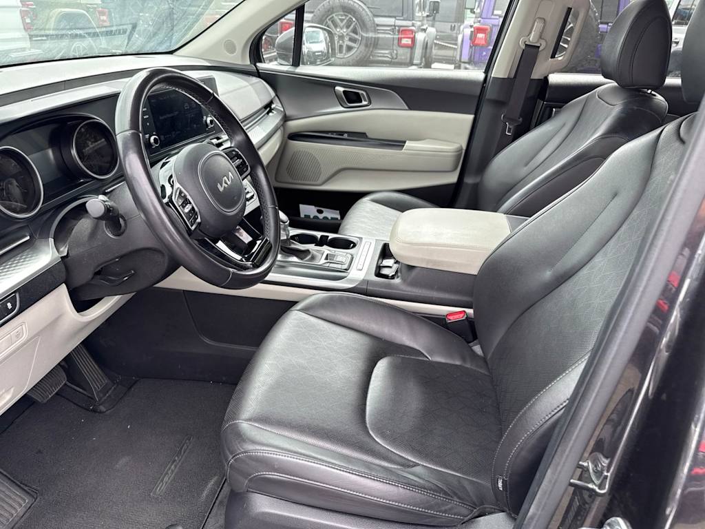 Thumbnail: 2024 Kia Carnival - 4