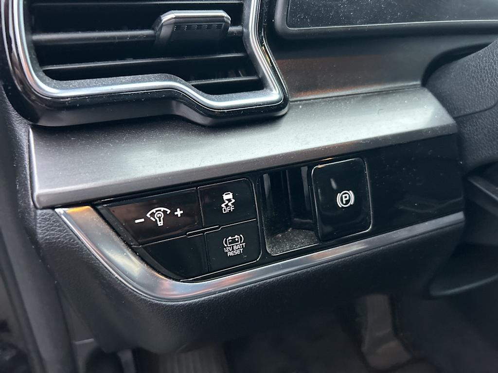 Thumbnail: 2023 Kia Sportage - 26