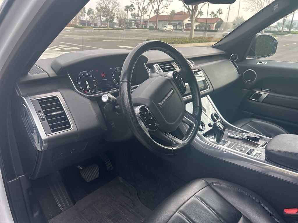 Thumbnail: 2018 Land Rover Range Rover Sport - 2