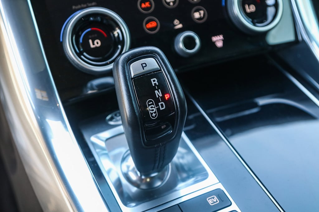 Thumbnail: 2020 Land Rover Range Rover Sport - 14