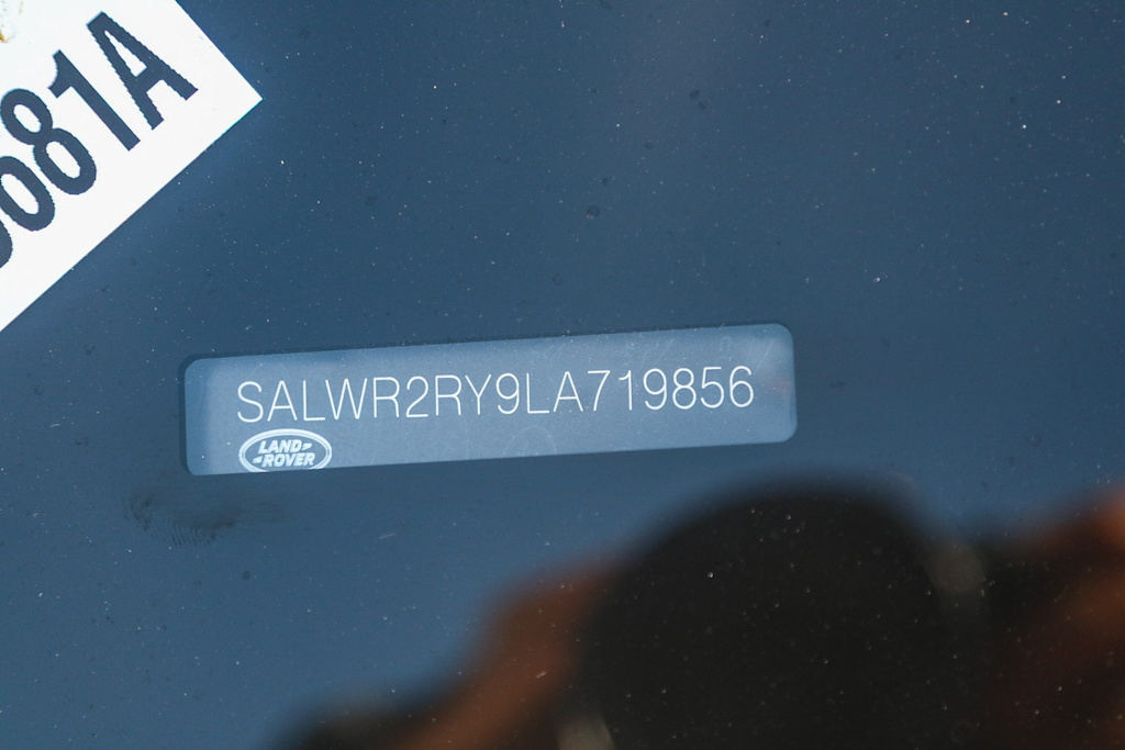 Thumbnail: 2020 Land Rover Range Rover Sport - 16