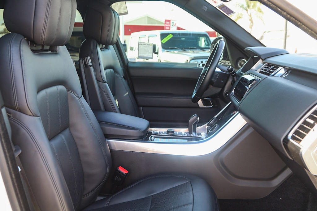 Thumbnail: 2020 Land Rover Range Rover Sport - 10