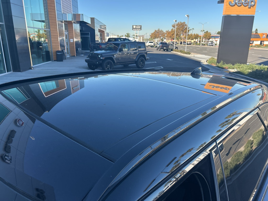 Thumbnail: 2022 Land Rover Range Rover Velar - 23