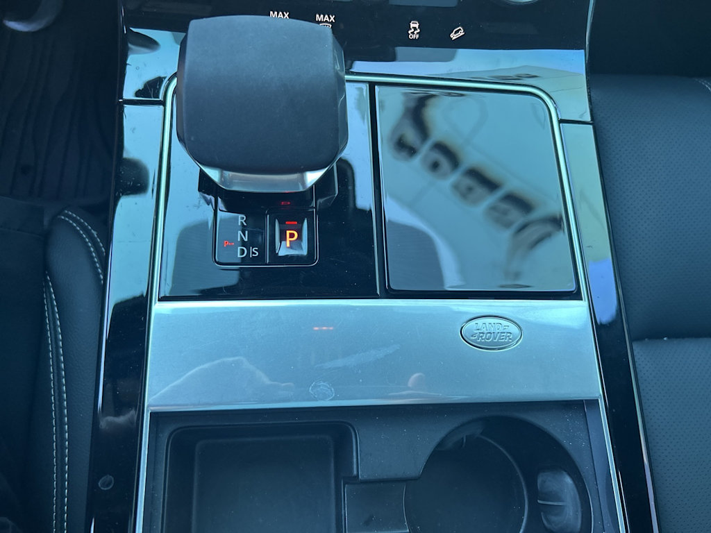 Thumbnail: 2022 Land Rover Range Rover Velar - 44