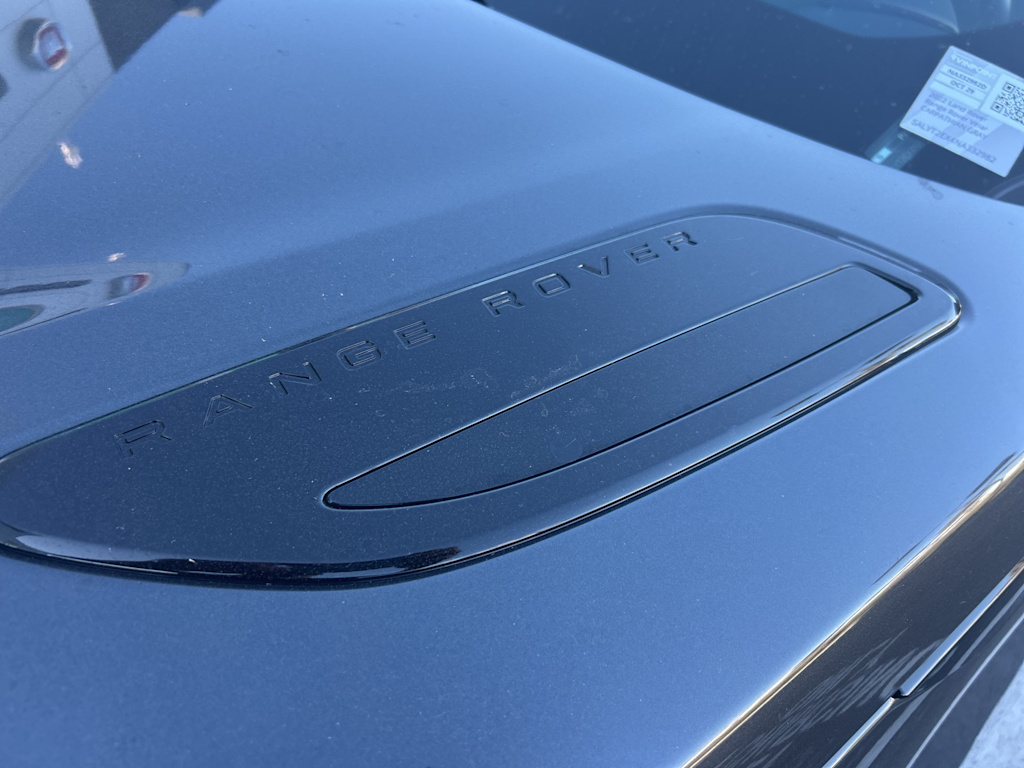 Thumbnail: 2022 Land Rover Range Rover Velar - 22