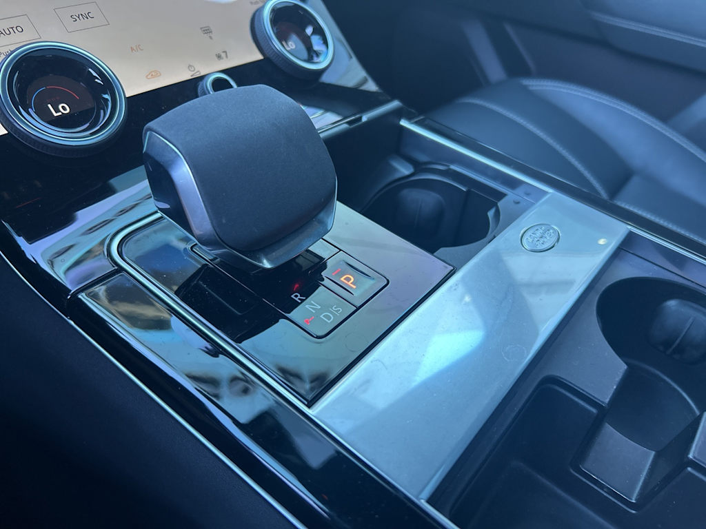 Thumbnail: 2022 Land Rover Range Rover Velar - 14