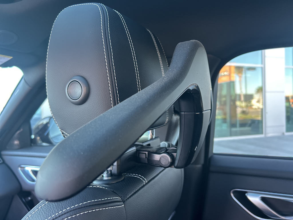 Thumbnail: 2022 Land Rover Range Rover Velar - 34