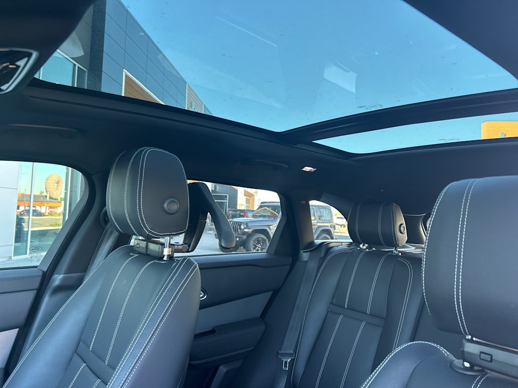 Thumbnail: 2022 Land Rover Range Rover Velar - 29